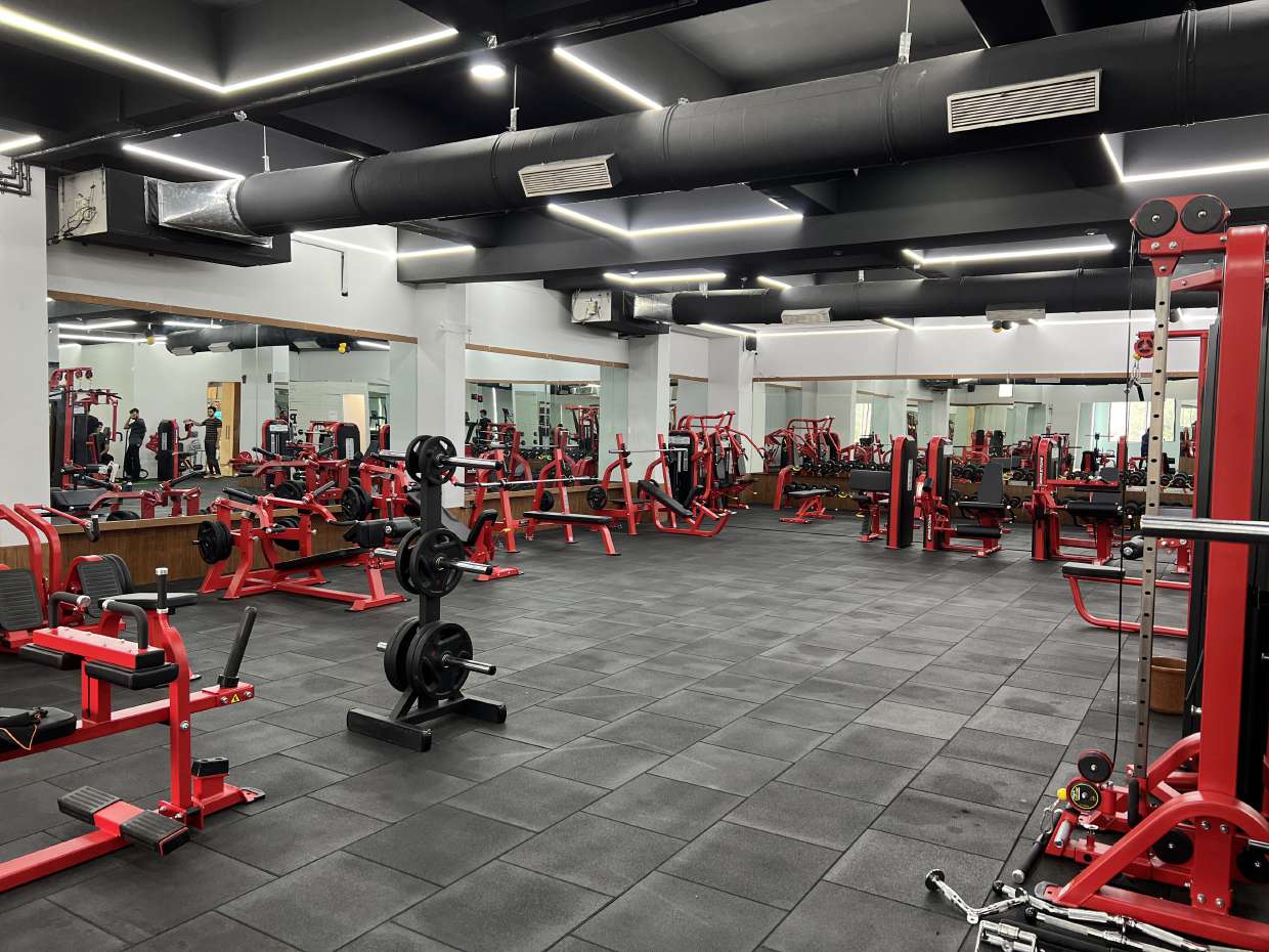 Strength training zone with mirrors